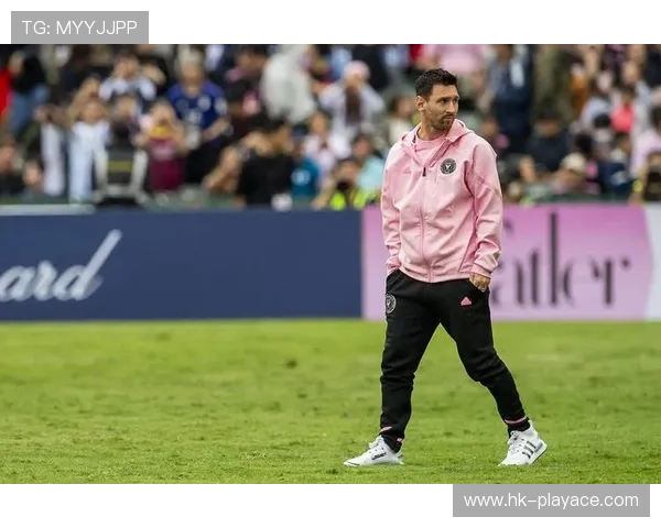 梅西比赛中突然倒地引发担忧 官方发布最新伤情通报详细解读